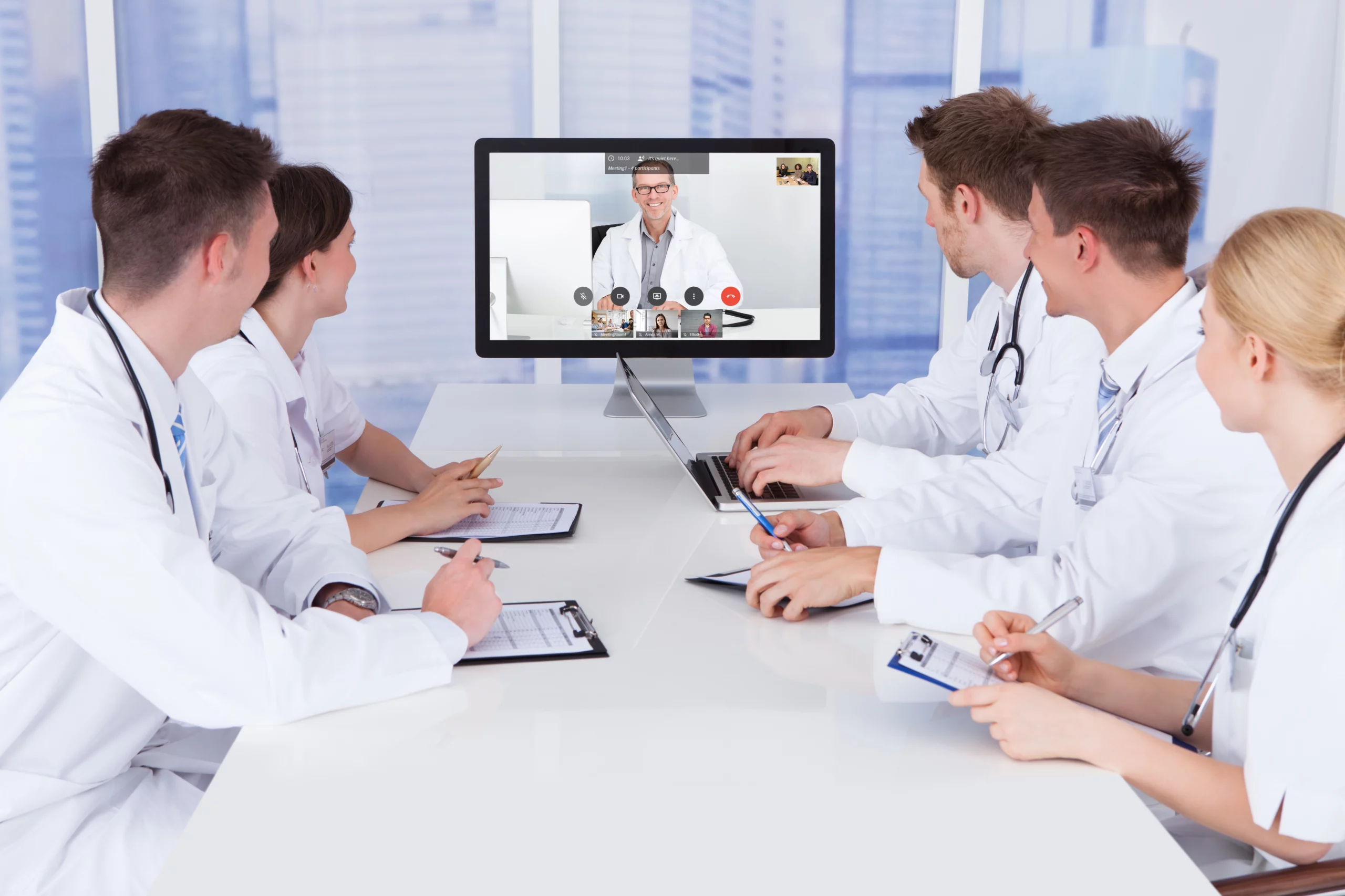doctors-conferencing-rainbow-room